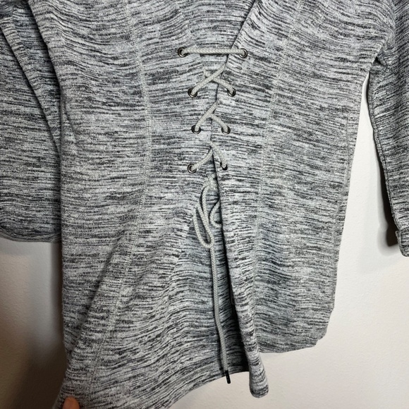MNY Performance Heather Gray Pullover - Picture 8 of 10